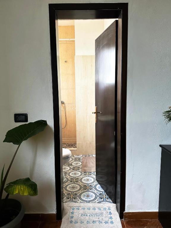 Cozy Big With Balcony