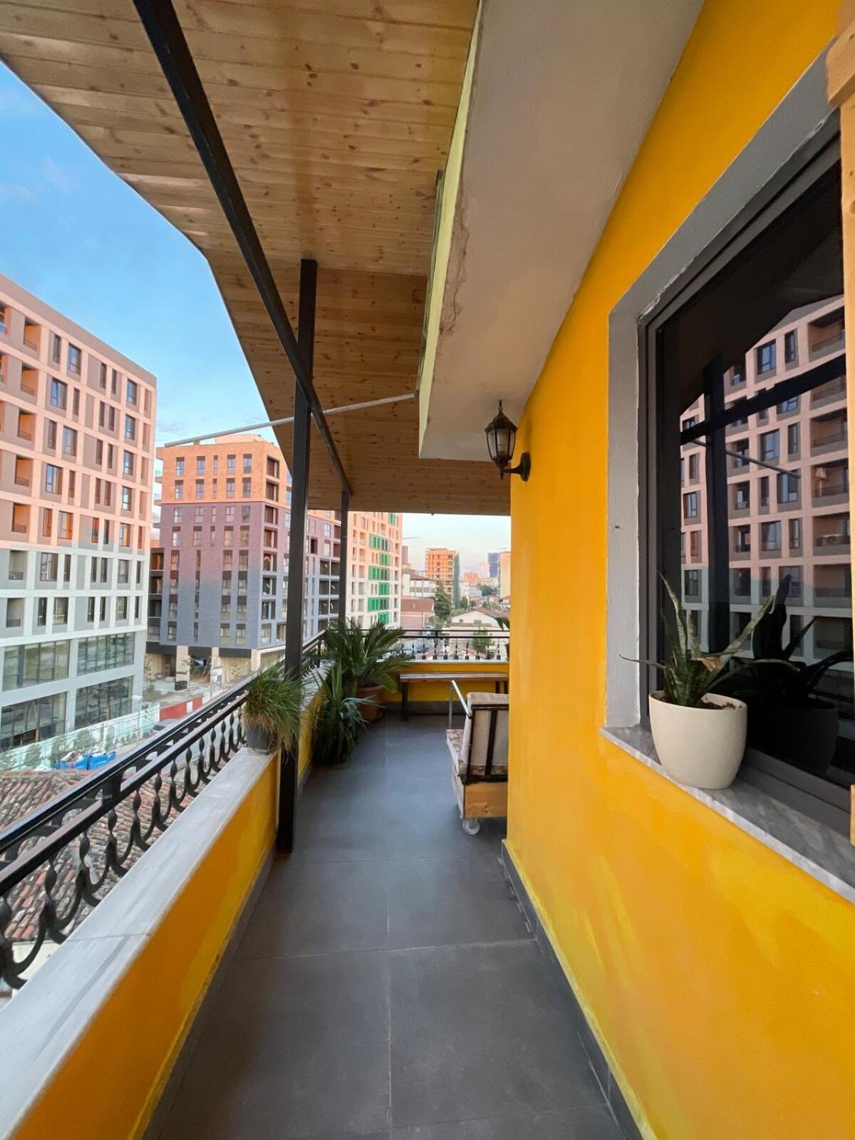 Cozy Big With Balcony Apartment Tirana