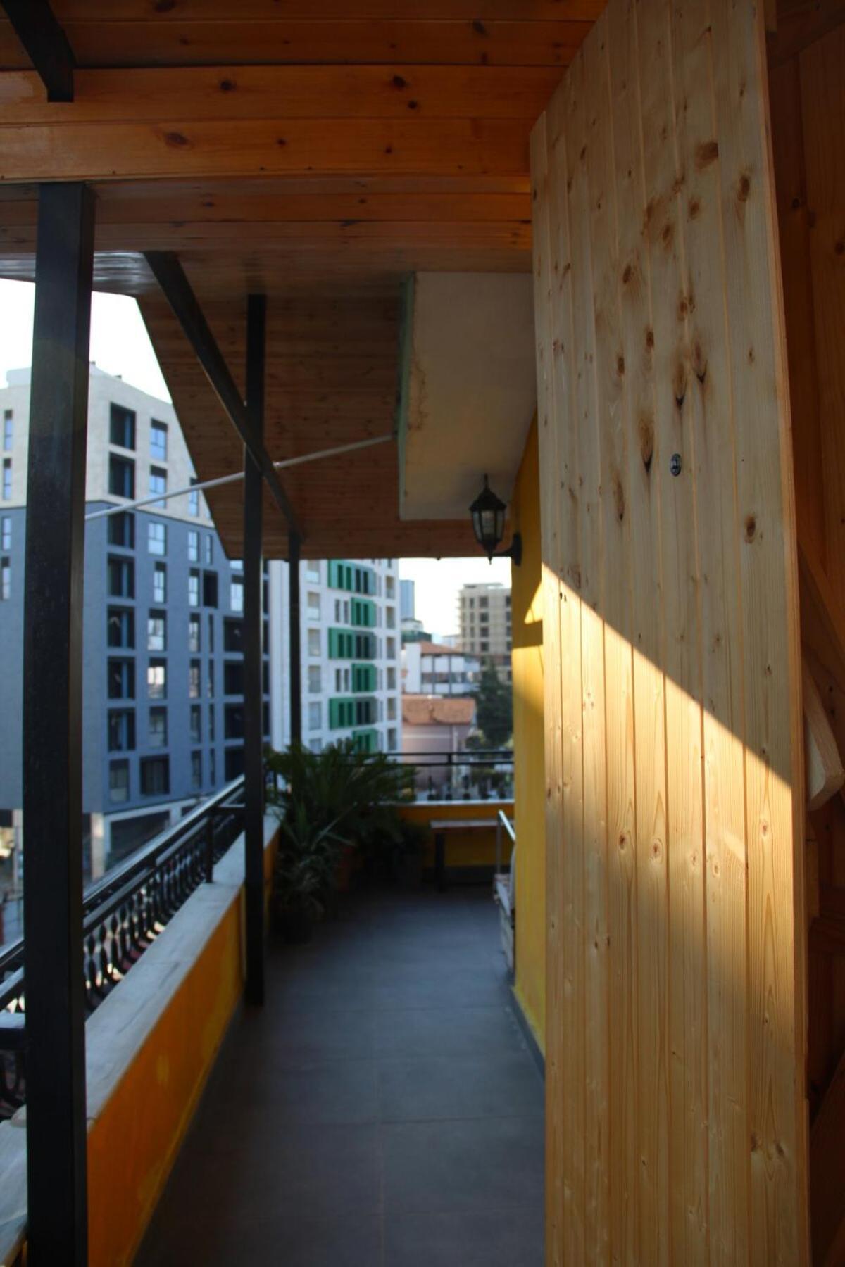 Apartment Cozy Big With Balcony *